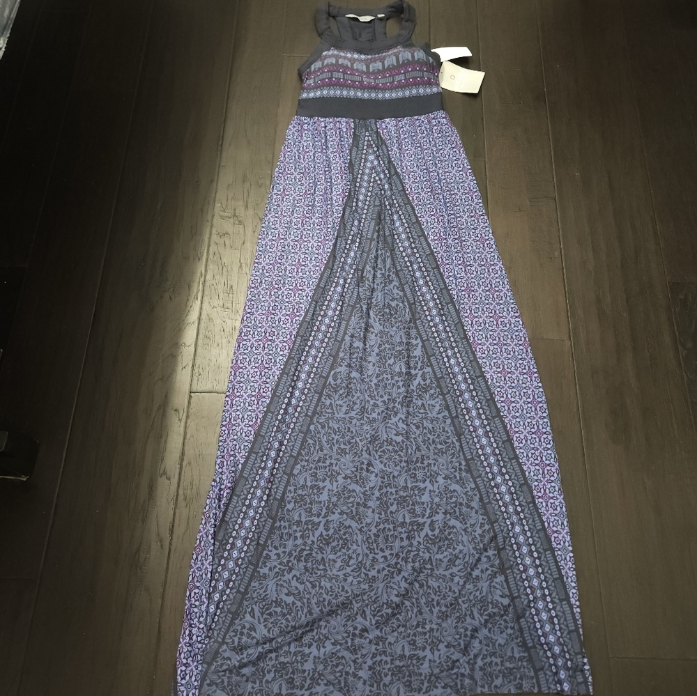 NWT Athleta Rio Maxi Dress Racerback Purple Printed XS has built in shelf bra. - Picture 3 of 12